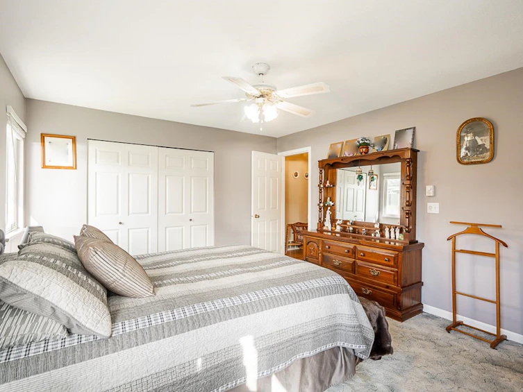 19245 59a Avenue, Surrey, BC, V3S 7S8 - 19