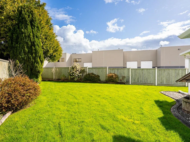 19245 59a Avenue, Surrey, BC, V3S 7S8 - 35