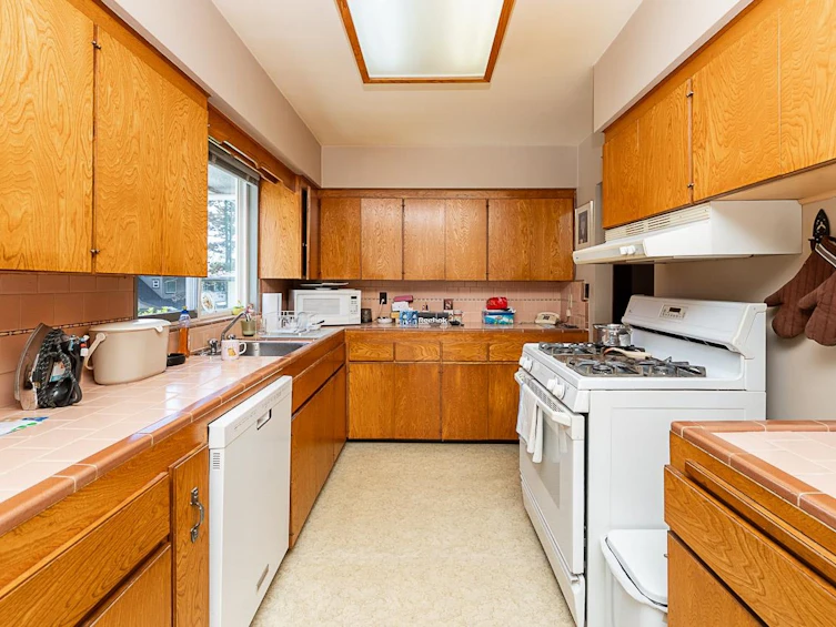 614 Chapman Avenue, Coquitlam, BC, V3J 4A3 - 11