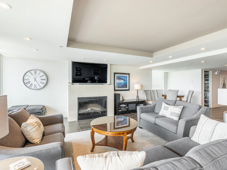 303-2108 Argyle Avenue, West Vancouver, BC, V7V 1A4 - 15