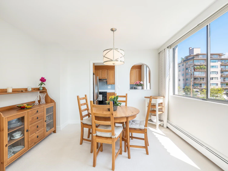 303-2108 Argyle Avenue, West Vancouver, BC, V7V 1A4 - 8