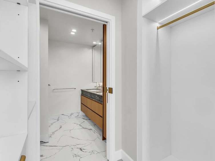 207-3668 W 10th Avenue, Vancouver, BC, V6R 2G3 - 10