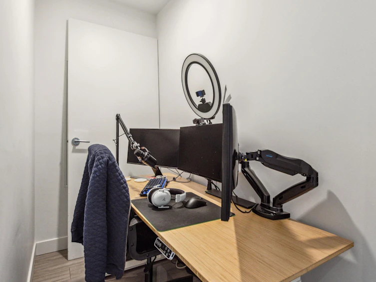 411-707 E 3rd Street, North Vancouver, BC, V7L 1G8 - 18