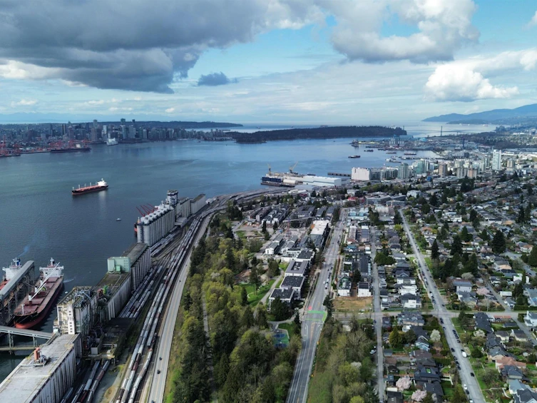 411-707 E 3rd Street, North Vancouver, BC, V7L 1G8 - 31