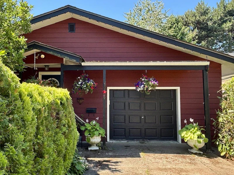 12250 Agar Street, Surrey BC V4A 3C2