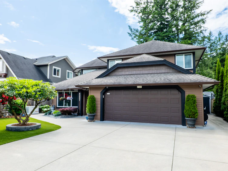 8337 Shimek Street, Mission, BC, V2V 6S2 - 8