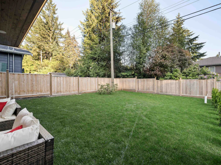 1033 Canyon Boulevard, North Vancouver, BC, V7R 2K3 - 32
