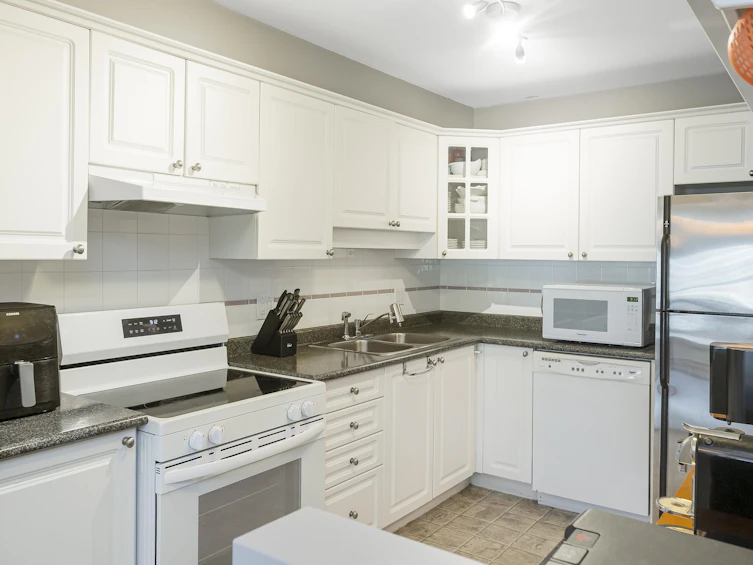 209-9018 208 Street, Langley, BC, V1M 2Y8 - 12