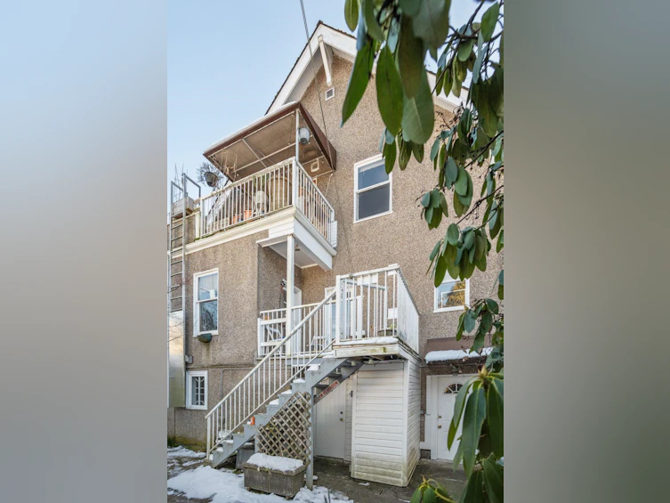 173 W 19th Avenue, Vancouver, BC, V5Y 2B5 - 32
