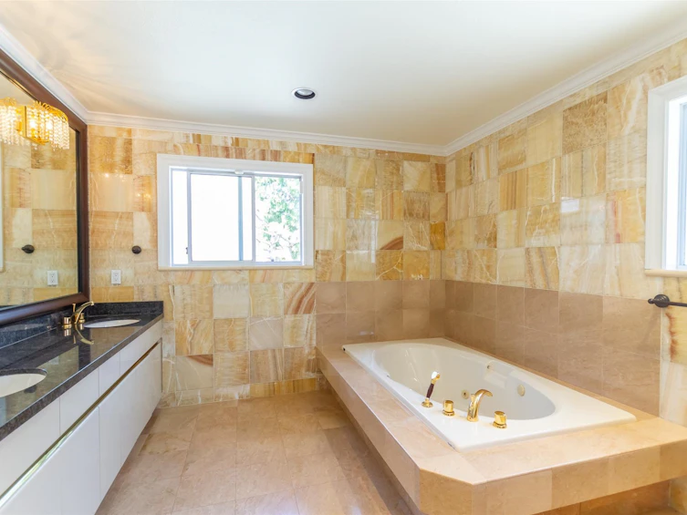 1369 W 55th Avenue, Vancouver, BC, V6P 1R3 - 11