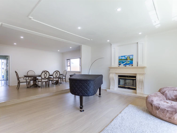 1369 W 55th Avenue, Vancouver, BC, V6P 1R3 - 3