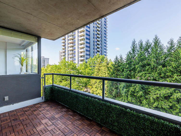 605-3970 Carrigan Court, Burnaby, BC, V3N 4S5 - 16