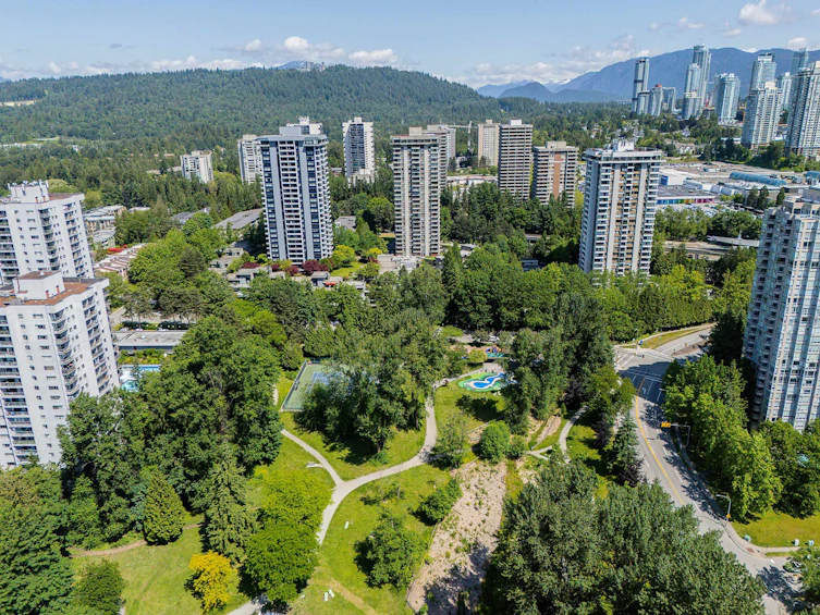 605-3970 Carrigan Court, Burnaby, BC, V3N 4S5 - 29
