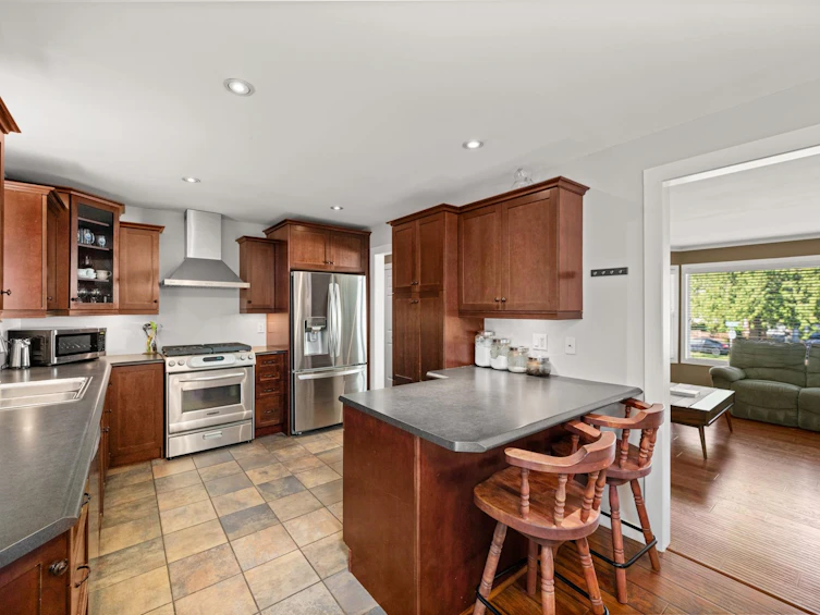 4506 201 Street, Langley, BC, V3A 6K1 - 10
