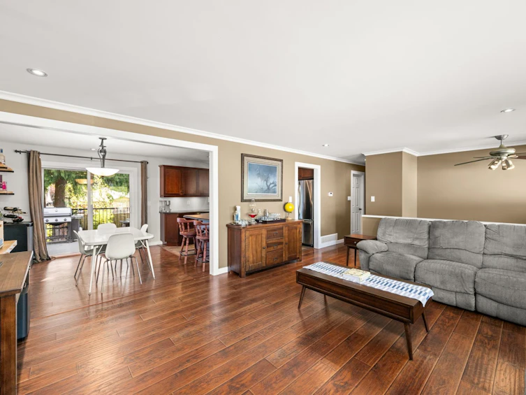 4506 201 Street, Langley, BC, V3A 6K1 - 4