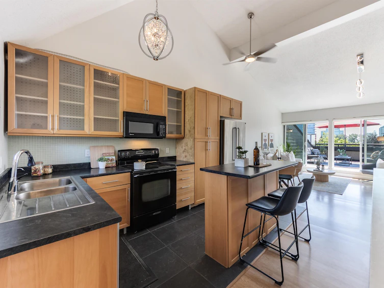 304-7377 Salisbury Avenue, Burnaby, BC, V5E 4B2 - 8