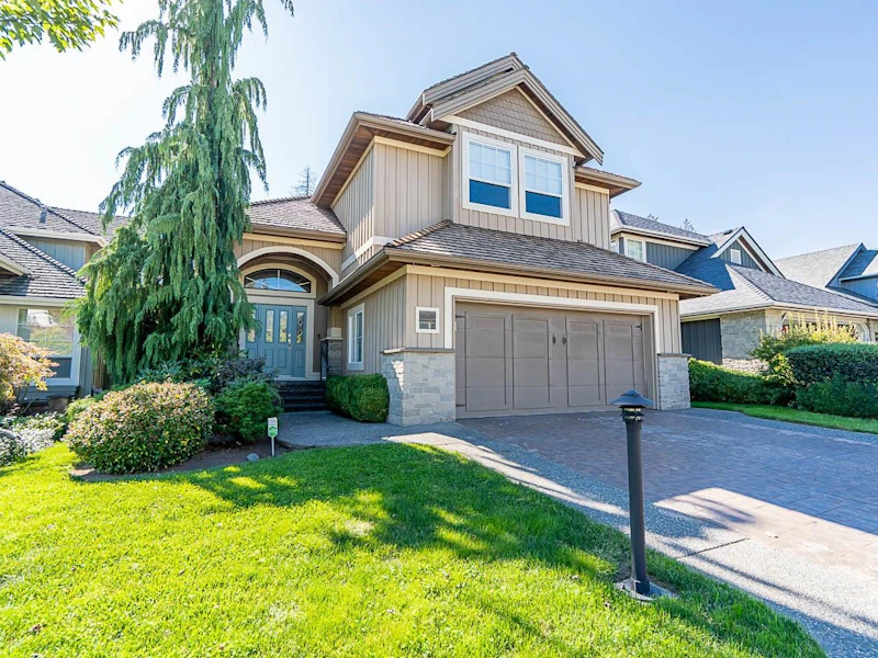 15316 Sequoia Drive, Surrey BC V3S 8N4