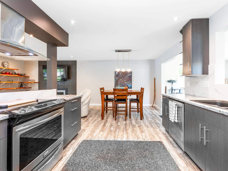 10069 276 Street, Maple Ridge, BC, V2W 1R5 - 10
