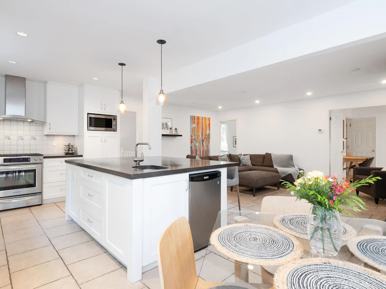 1663 Cascade Court, North Vancouver, BC, V7G 2G1 - 8
