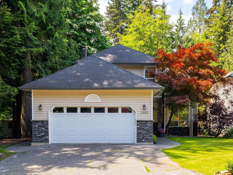 1663 Cascade Court, North Vancouver BC V7G 2G1