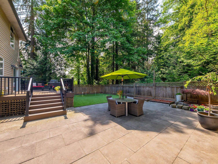 1663 Cascade Court, North Vancouver, BC, V7G 2G1 - 2
