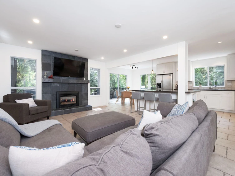 1663 Cascade Court, North Vancouver, BC, V7G 2G1 - 11
