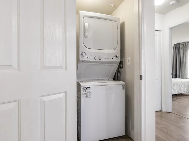 312-10188 155 Street, Surrey, BC, V3R 0R6 - 23
