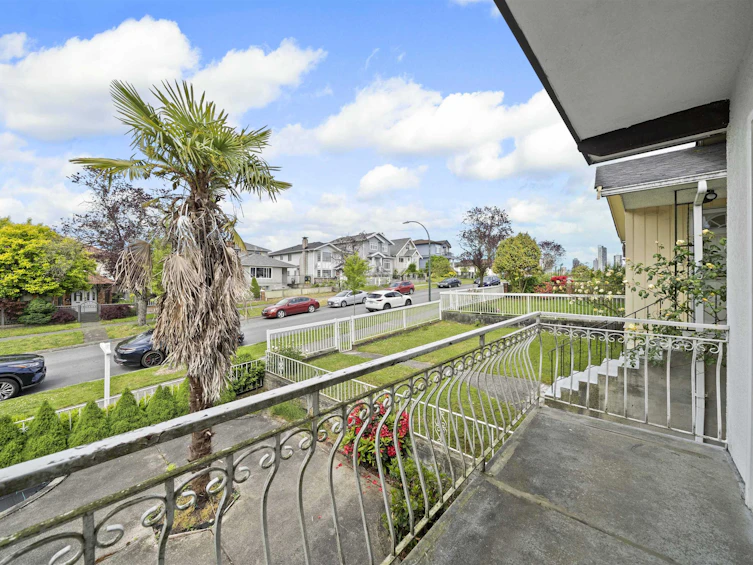 3160 E 6th Avenue, Vancouver, BC, V5M 1S5 - 22