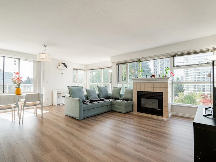 708-9830 Whalley Boulevard, Surrey, BC, V3T 5S7