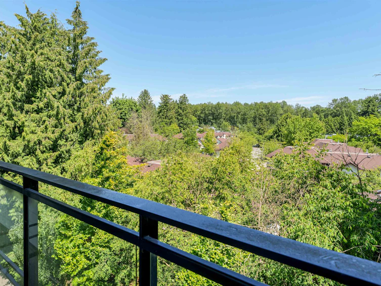 410-13919 Fraser Highway, Surrey, BC, V3T 4E6 - 13