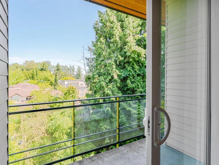 410-13919 Fraser Highway, Surrey, BC, V3T 4E6 - 12