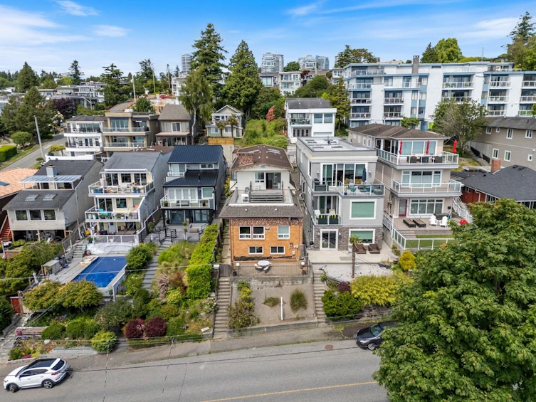 15135 Columbia Avenue, Surrey, BC, V4B 1J2 - 26