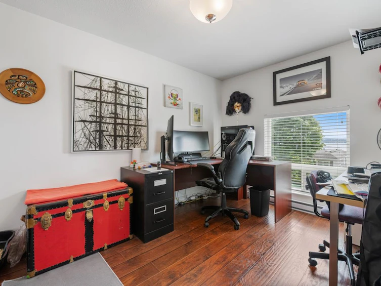15135 Columbia Avenue, Surrey, BC, V4B 1J2 - 16