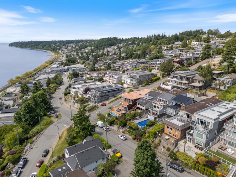 15135 Columbia Avenue, Surrey, BC, V4B 1J2 - 27