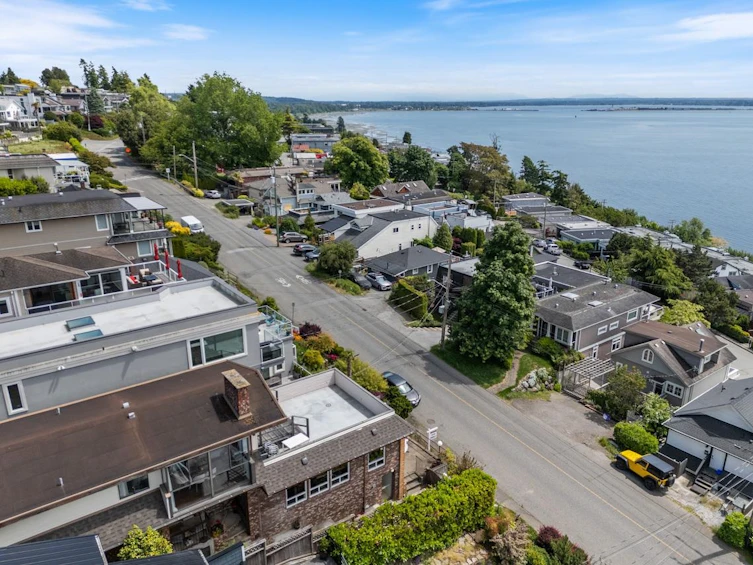 15135 Columbia Avenue, Surrey, BC, V4B 1J2 - 33