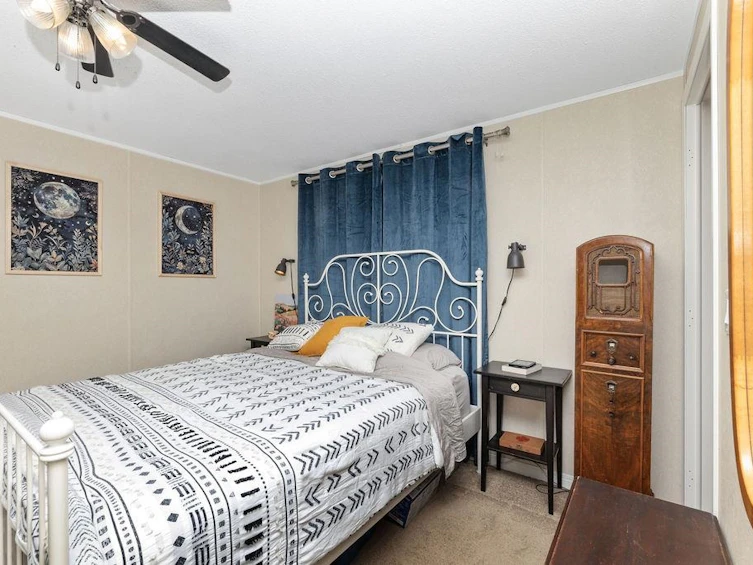 5954 Leaning Tree Road, Halfmoon Bay, BC, V7Z 1C2 - 14
