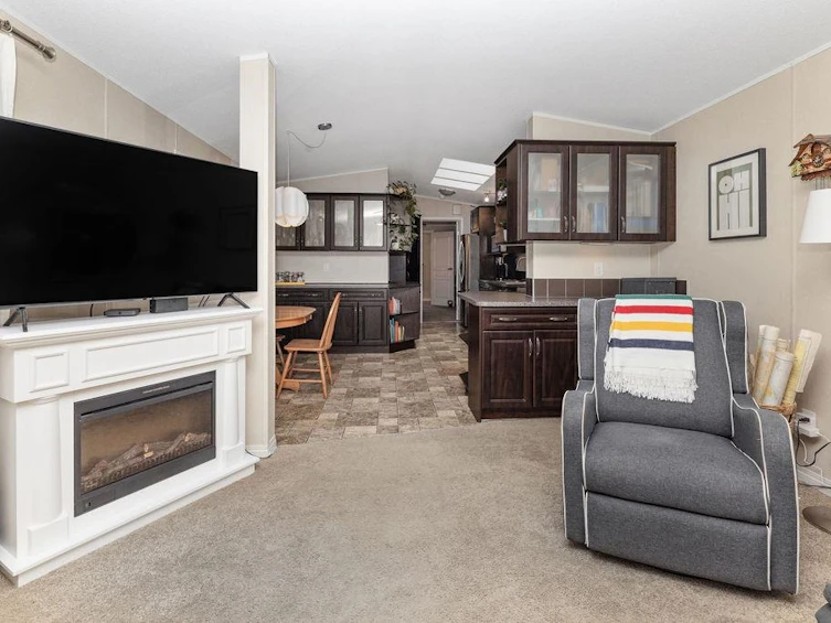 5954 Leaning Tree Road, Halfmoon Bay, BC, V7Z 1C2 - 3
