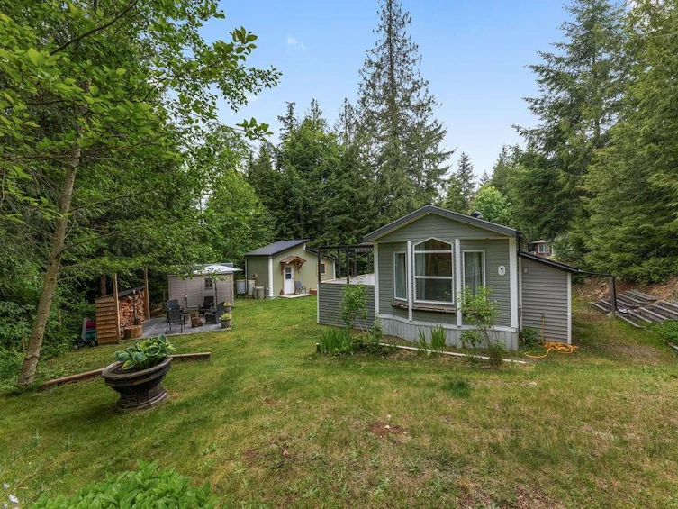 5954 Leaning Tree Road, Halfmoon Bay, BC, V7Z 1C2