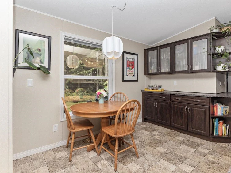 5954 Leaning Tree Road, Halfmoon Bay, BC, V7Z 1C2 - 10