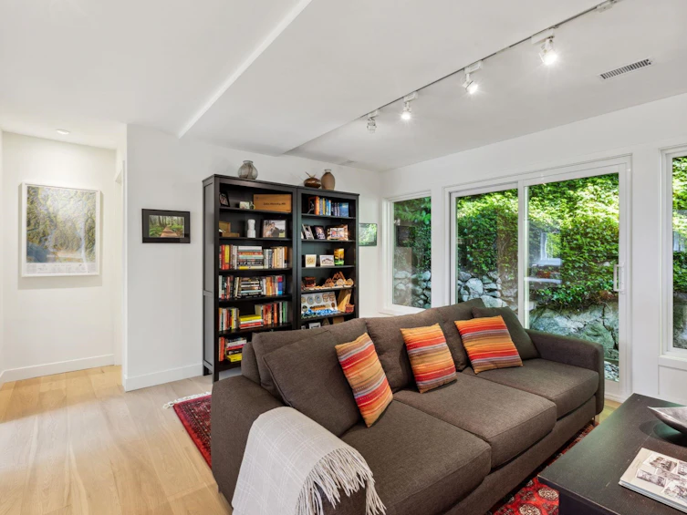 5766 Cranley Drive, West Vancouver, BC, V7W 1S8 - 27
