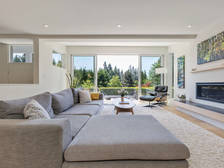 5766 Cranley Drive, West Vancouver, BC, V7W 1S8 - 5