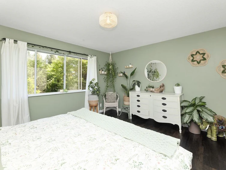 5549 Sans Souci Road, Halfmoon Bay, BC, V7Z 1B6 - 25