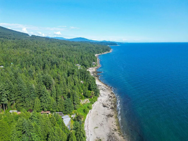 2729 Lower Road, Roberts Creek, BC, V0N 2W4 - 40