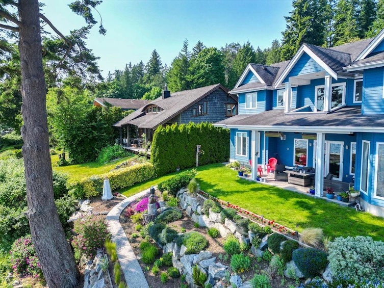2729 Lower Road, Roberts Creek, BC, V0N 2W4 - 37