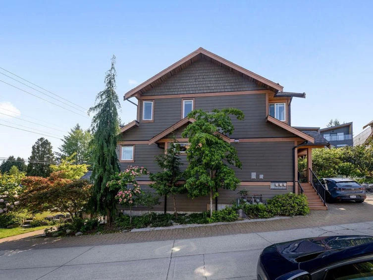 3-728 Gibsons Way, Gibsons, BC, V0N 1V9 - 38