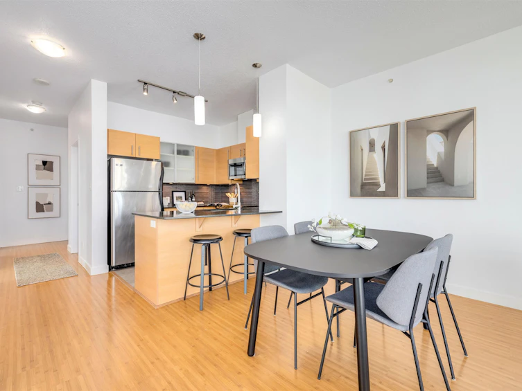 2004-13399 104 Avenue, Surrey, BC, V3T 0C9 - 5