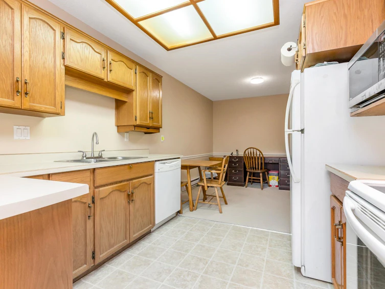 13-33123 George Ferguson Way, Abbotsford, BC, V2S 2L6 - 15