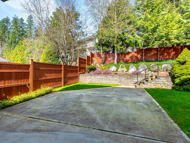61 Wilkes Creek Drive, Port Moody, BC, V3H 4Z9 - 37