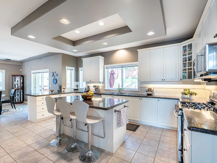 61 Wilkes Creek Drive, Port Moody, BC, V3H 4Z9 - 11