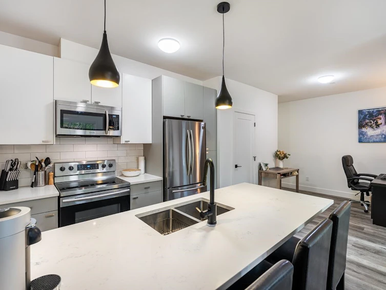 101-12320 222 Street, Maple Ridge, BC, V2X 4K8 - 4